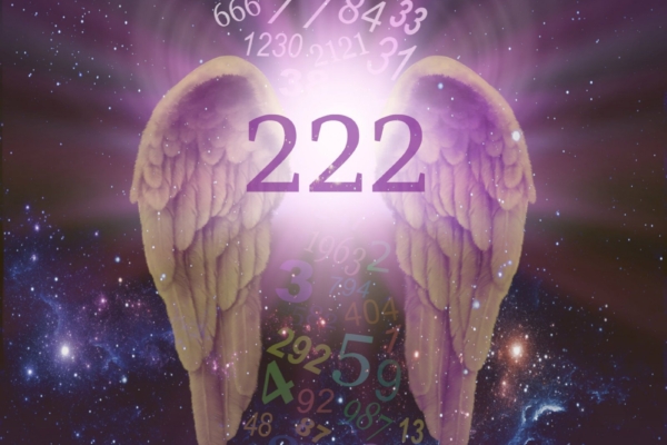 Kas näed pidevalt numbrit 22 või 222? Saa teada, milliseid sõnumeid universum sulle saadab