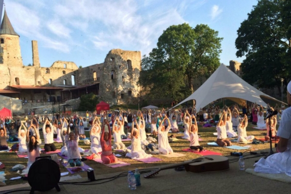 Dr. Omanand Guruji toob Idamaade joogatarkused Põhjalasse