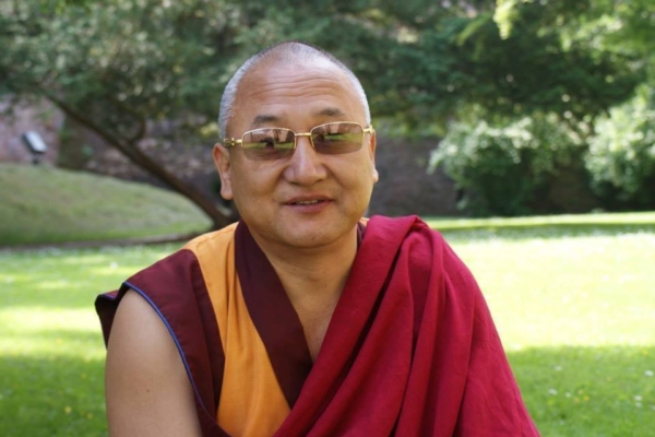 Paarkümmend aastat erakluses mediteerinud tiibeti joogi õpetab kannatustest vabanema