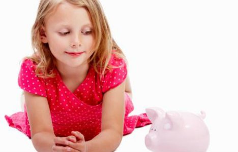 Rahaga ümberkäimise õppimine algab lapsepõlvest