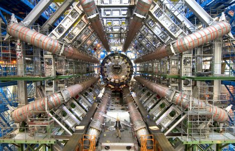 Kas Suure hadronite põrgutiga töötavad teadlased on avastanud KAKS Higgsi bosonit?
