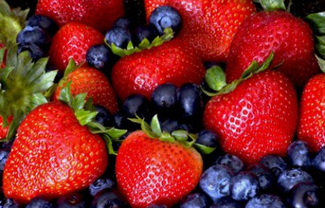 Maasikate ja mustikate söömine vähendab südamerabanduse ohtu