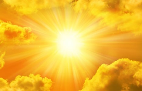 Mis paneb Päikese särama?