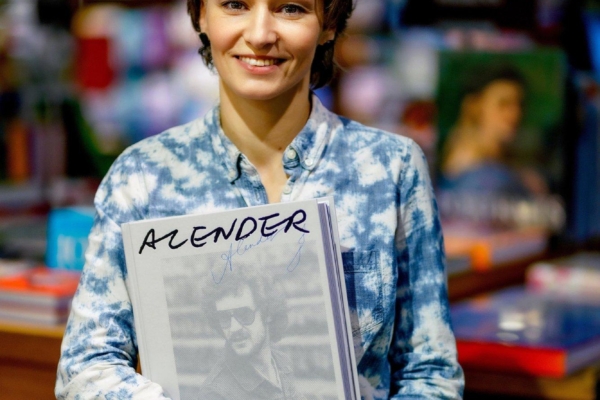 GALERII | Vaata, kes käisid Urmas Alenderi elutööd kokkuvõtva raamatu “Alender” esitlusel
