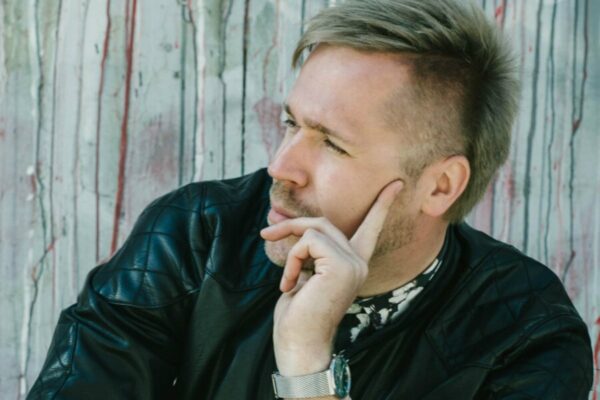 Margus Vaher: Mida saab naine omalt poolt teha, et mees teda suhtluse algusest peale nii-öelda tõsiselt võtaks?