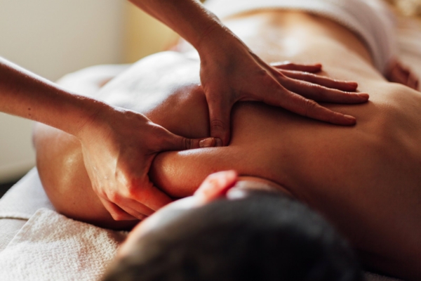 8 põhjust, miks massaaž on hea ja miks tasub sellega ka oma lähedasi kostitada