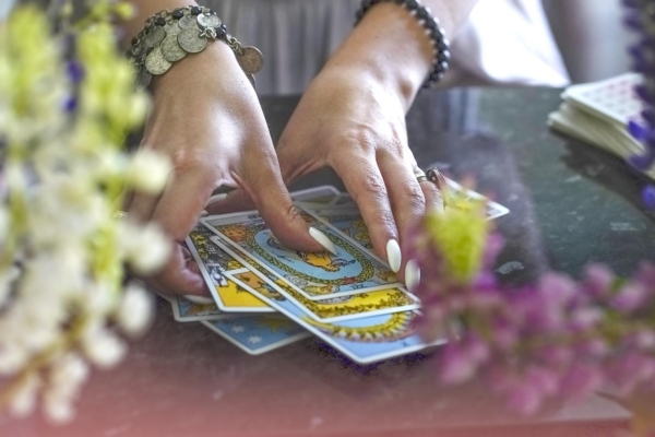 NÄDALA TAROSKOOP 18.- 24.5 |  Vähem draamat, rohkem sügavust ja päris ühendusi