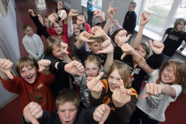 Uuring: Eesti lapsed on kriitilised kooli ja vanemate suhtes