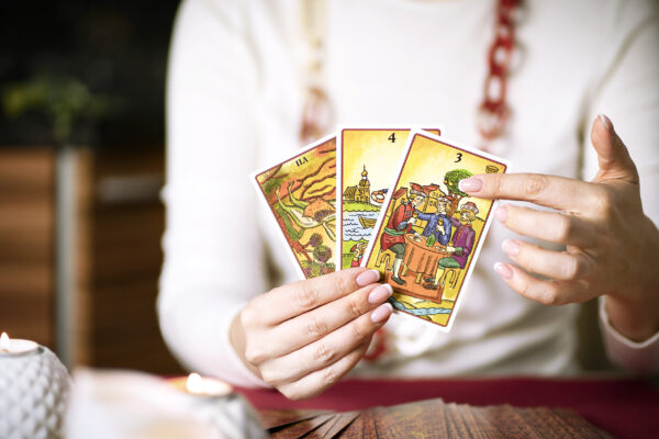 NÄDALA TAROSKOOP 23.- 29.3 |  Turvatunde ja võimaluste ristteel: kuhu sind see nädal viib?